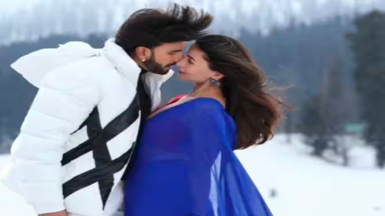तुम क्या मिले के टीजर में श्रेया घोषाल का नाम नहीं होने पर भड़के फैंस, बोले- ये इनकी आदत..
