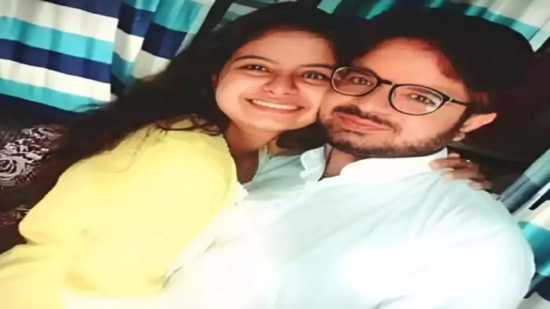 नोएडा: लॉजिक्स मॉल में लगी भीषण आग, अंदर फंसे 250 लोगों ने भागकर बचाई जान
