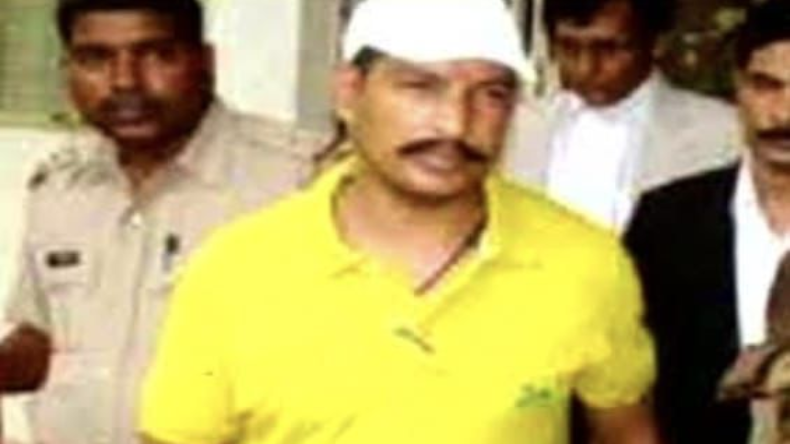 Sanjeev Jeeva Murder: लखनऊ कोर्ट में घायल लड़की की हालत गंभीर, शरीर के आर-पार गई गोली