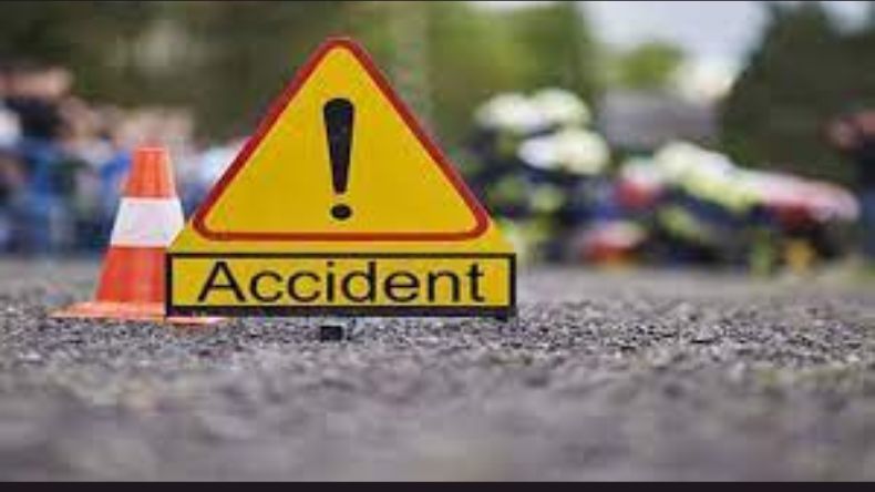 Mirzapur Accident: मिर्जापुर में भीषण सड़क हादसा, शादी से लौट रहे कार सवार चार लोगों की मौत