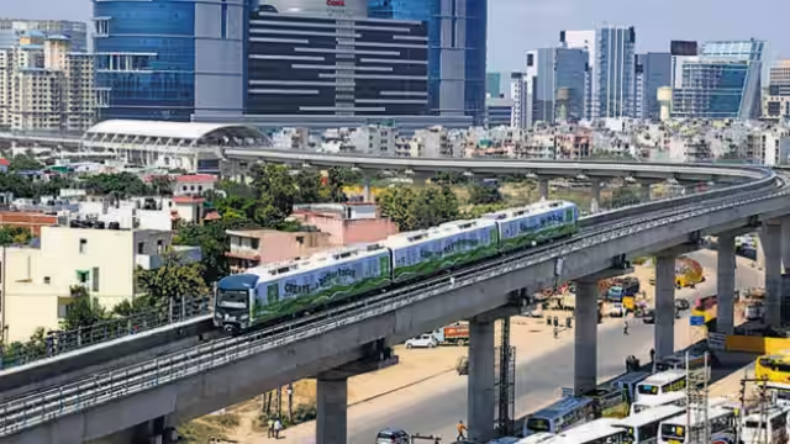 हे भगवान! डिलीवरी बॉय के साथ क्या हो गया, मजबूरन लाना पड़ा JCB को, देखिए वीडियो