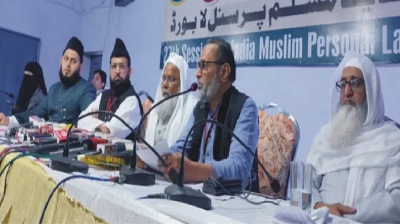 Uttarakhand UCC: उत्तराखंड में यूनिफॉर्म सिविल कोड जल्द लागू करने की तैयारी, विशेष सत्र बुलाने में जुटी सरकार
