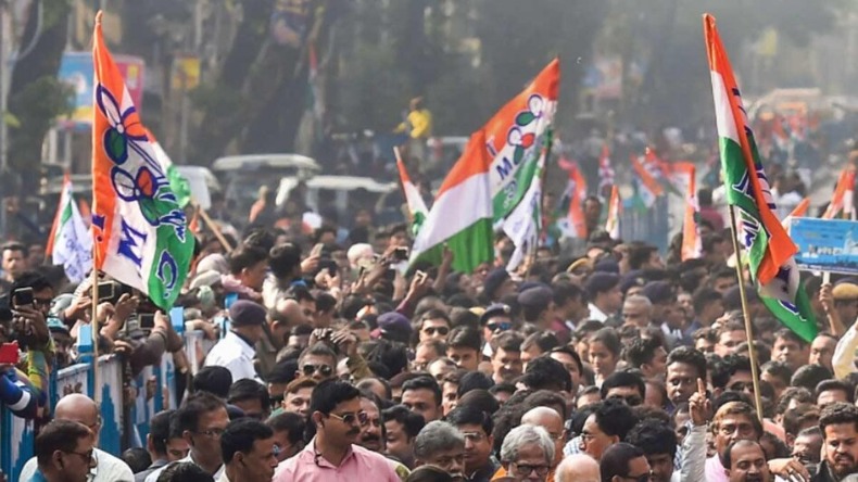 Bengal Violence: पश्चिम बंगाल में रामनवमी शोभायात्रा पर उपद्रवियों ने किया पथराव, 20 लोग जख्मी