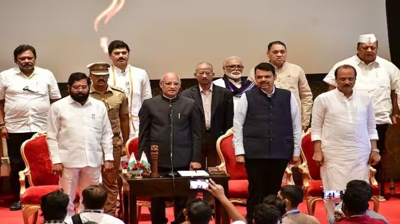 महाराष्ट्र :शिंदे ने दिया सीएम पद से इस्तीफा, नई सरकार का शपथ ग्रहण 29 को