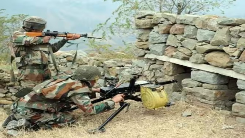 Jammu and Kashmir: राजौरी सेक्टर में घुसपैठ की कोशिश, सुरक्षाबलों ने दो आतंकी किए ढेर