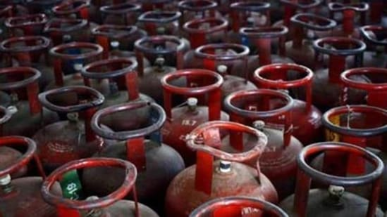 आम आदमी की जेब फिर होगी ढीली; LPG सिलेंडर के दामों में बढ़ोतरी, मुंबई से दिल्ली तक ये होगी कीमत