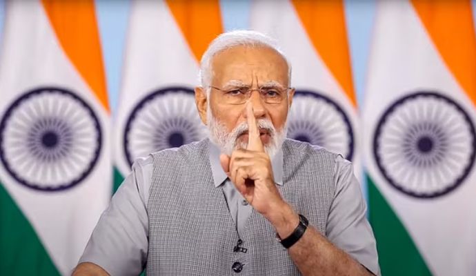 Manipur: राज्यपाल अनुसुइया उइके से मिलकर वापस लौटा विपक्षी सांसदों का समूह, बताया असहाय महसूस कर रहे लोग…