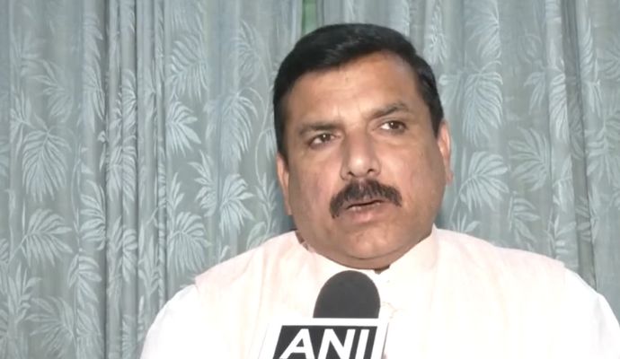 बीजेपी की 300 सीट आ जाती तो अब तक… संजय सिंह का मोदी सरकार को लेकर बड़ा दावा
