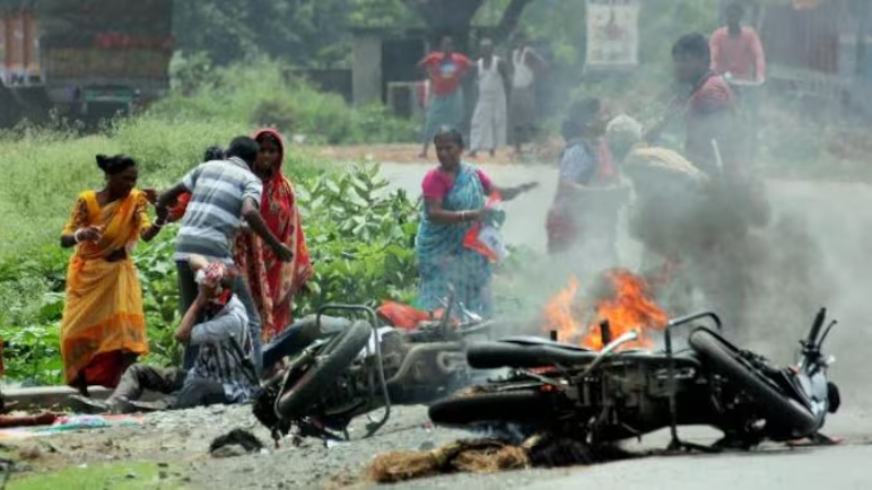 पश्चिम बंगाल पंचायत चुनाव में हिंसा जारी, अब तक 10 लोगों की मौत