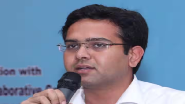 45 सालों के रिकॉर्ड को तोड़ ताजमहल तक पहुंचा यमुना का पानी