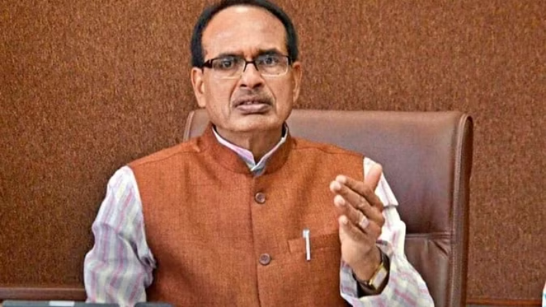 Election: भाजपा आलाकमान को संदेश देने में जुटे शिवराज, लगातार जा रहे हैं जनता के बीच