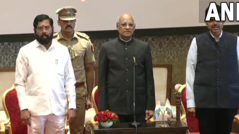‘कैबिनेट में चल रहा गैंगवार, मुख्यमंत्री का कोई नियंत्रण नहीं’, मराठा आरक्षण पर संजय राउत का शिंदे पर हमला
