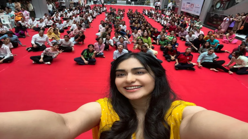 बैंक के सिक्योरिटी गार्ड ने शॉर्ट्स पहने शख्स को देख अंदर घुसने से रोका, वायरल हुआ वीडियो