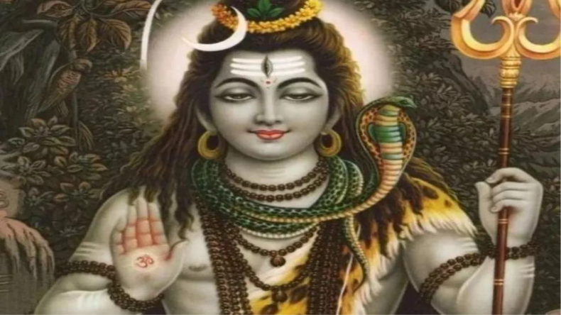 सावन गीत को लेकर अक्षरा दे रही हैं पवन, खेसारी को टक्कर