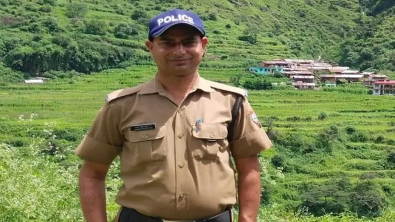 केदारनाथ हाईवे पर भूस्खलन: पहाड़ का बड़ा हिस्सा गिरा, यात्रियों को हुई परेशानी