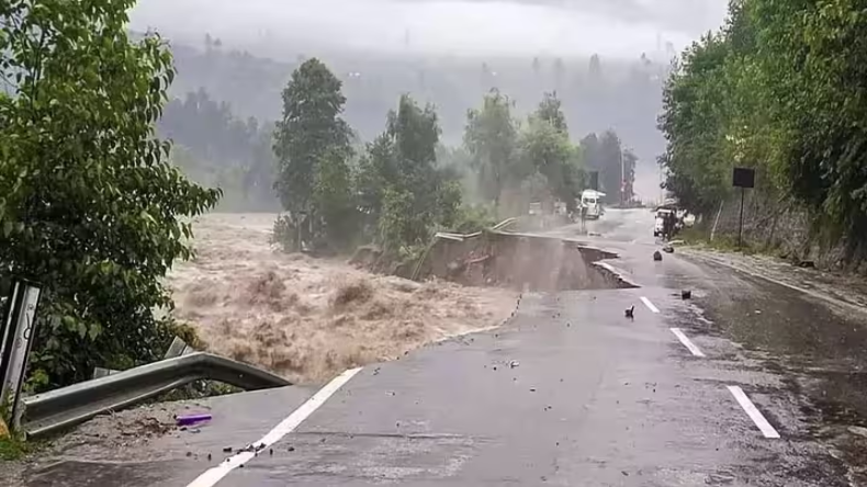 अमित शाह का जन्मदिन आज, पीएम मोदी, राजनाथ, सीएम योगी सहित भाजपा के नेताओं ने दी बधाई