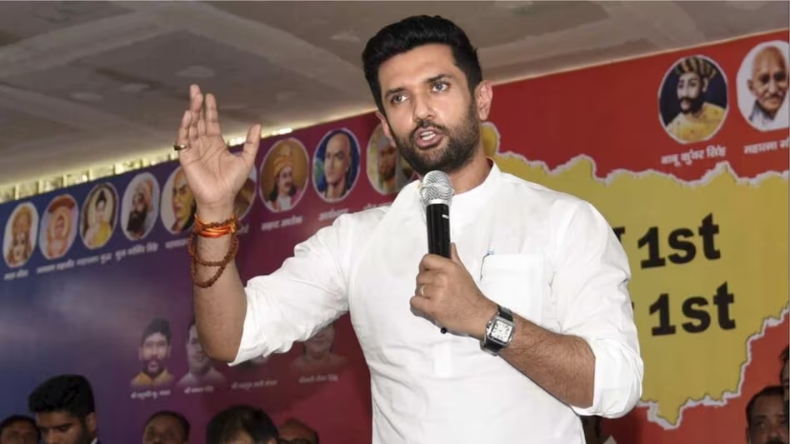 चाचा-भतीजे में जुबानी जंग तेज, चिराग बोले NDA की छवि खराब कर रहे हैं पशुपति