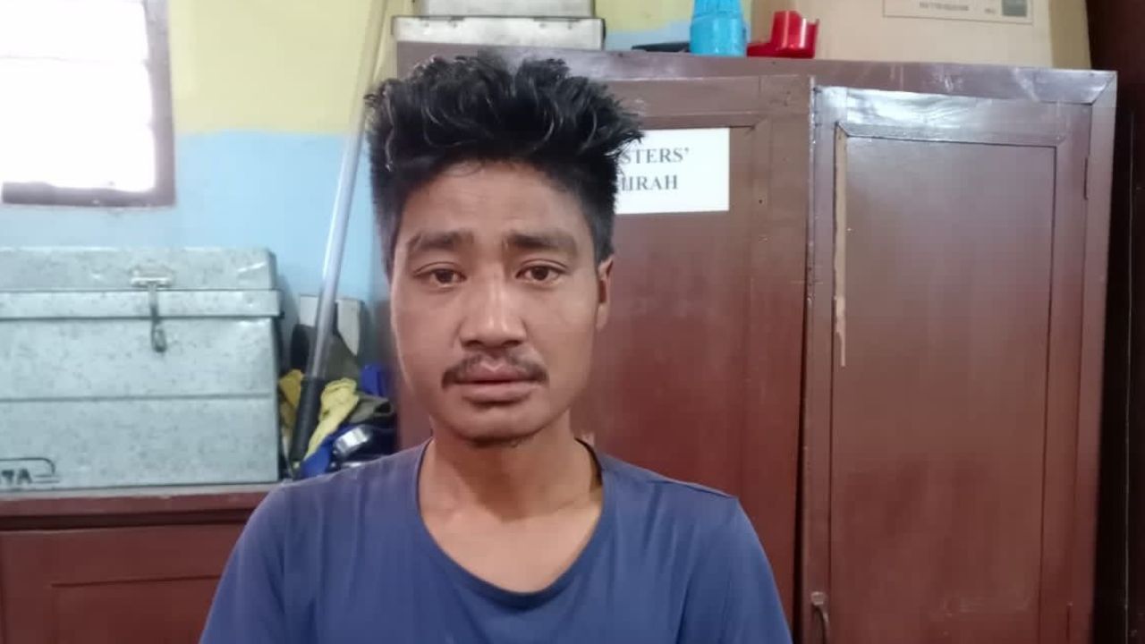 Manipur: राज्यपाल अनुसुइया उइके से मिलकर वापस लौटा विपक्षी सांसदों का समूह, बताया असहाय महसूस कर रहे लोग…