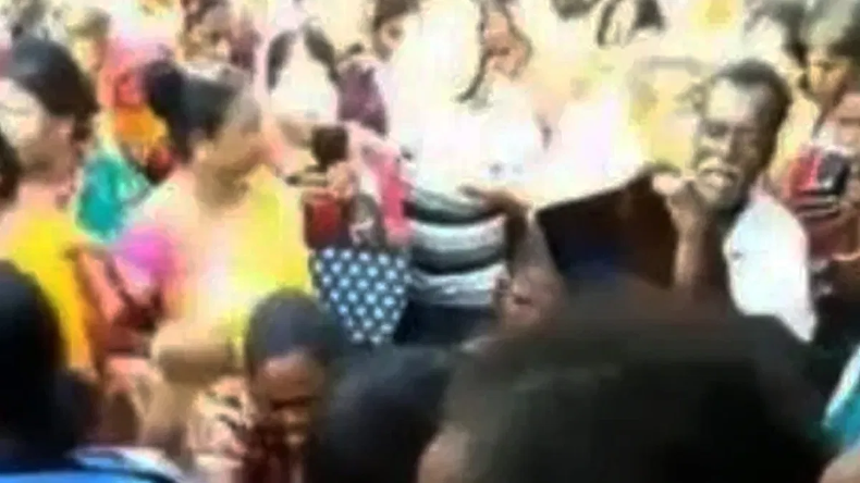 West Bengal:  बंगाल में मणिपुर जैसी घटना, चोरी के आरोप में दो आदिवासी महिलाओं को अर्धनग्न कर पीटा