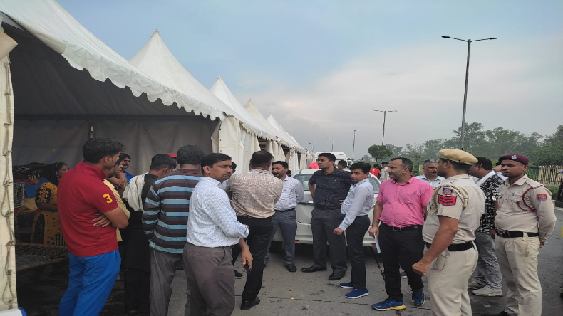 Delhi : दिल्ली सरकार ने शुरु कराया सर्वे, बाढ़ पीड़ित परिवारों को दिया जाएगा 10,000 का मुआवजा