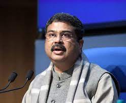 Lok Sabha Elections: मीनाक्षी लेखी का टिकट कटने के बाद बांसुरी स्वराज ने की मुलाकात, कहा- दीदी ने मुझे आशीर्वाद दिया