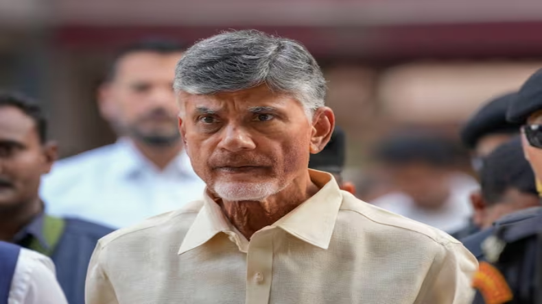 Andhra Pradesh: आंध्र प्रदेश हाईकोर्ट ने आंध्र प्रदेश में सोमवार तक सरकारी योजनाओं के कैश ट्रांसफर पर लगाया प्रतिबंध