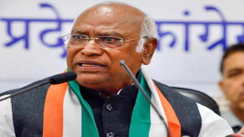‘खरगे जी चाबुक चलाइए’, CWC की बैठक में राहुल ने दी फुल पावर, काग्रेस संगठन में होंगे बड़े बदलाव!