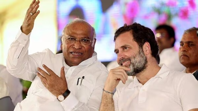 OSD Lokesh Sharma: गहलोत ने पार्टी के साथ किया धोखा, राजस्थान में CM के OSD ने लगाए आरोप