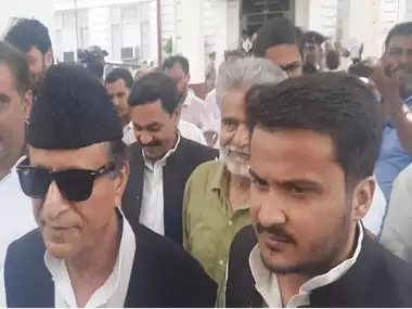 UP: दुख की घड़ी में कांग्रेस उनके साथ खड़ी है… आजम खान से मुलाकात के पहले बोले अजय राय