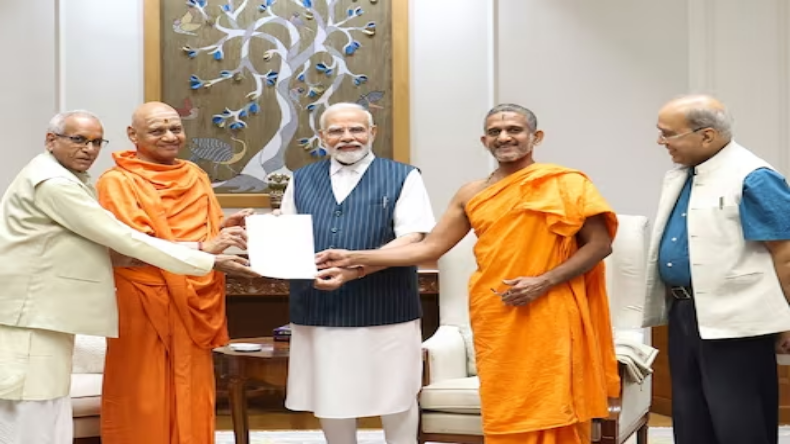 Ayodhya Ram Mandir: सरकारी नौकरी छोड़ बने रामलला के पटवारी, जानें कौन हैं चंपत राय