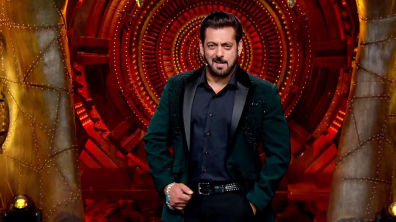 Bigg Boss 17: अनुराग डोभाल ने मेकर्स पर साधा निशाना , बिग बॉस ने यूट्यूबर को ताबड़तोड़ जवाब देते हुए कहा….