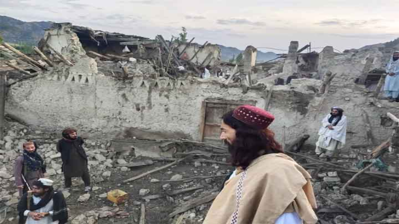 America: अमेरिका में फायरिंग से हड़कंप, एक ही परिवार के आठ लोगों को उतारा मौत के घाट
