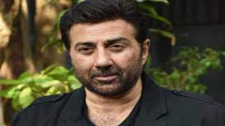 Sunny Deol: ‘टाइगर 3’ के सफल होने पर सनी देओल ने दी भाईजान को बधाई, सलमान संग तस्वीर की साझा