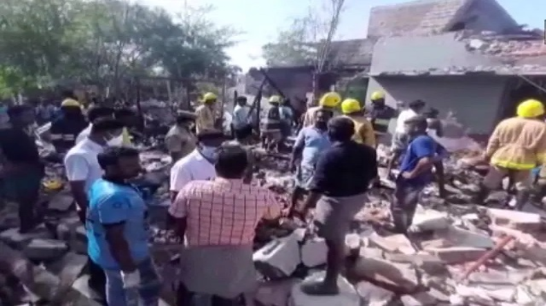 Manipur: हाईकोर्ट ने राज्य सरकार को दिया आदेश, शांतिपूर्ण इलाकों में जारी करें इंटरनेट सेवा