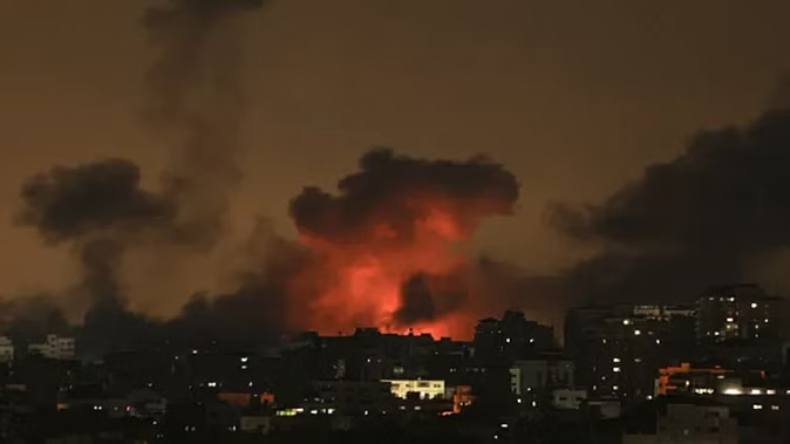 Israel Hamas War: गाजा में अस्पताल के बाद चर्च पर हुआ हमला, कई लोगों की मौत