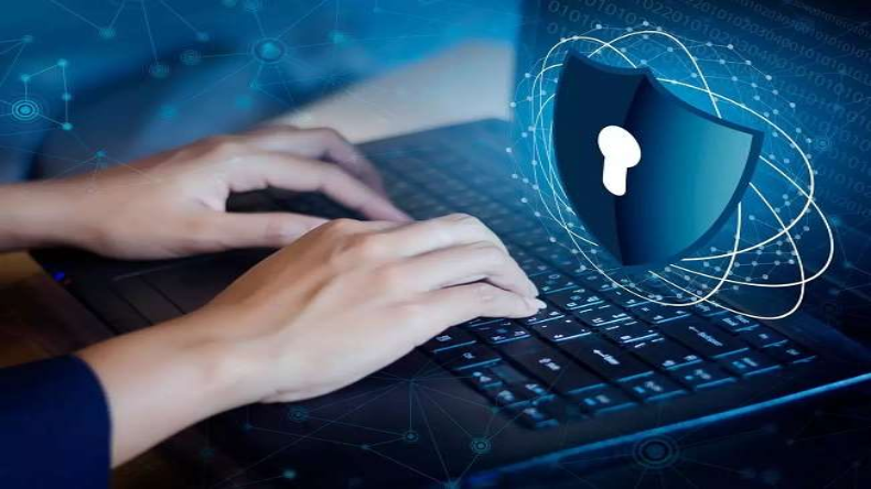स्कैमर्स ने महिला वकील के कपड़े उतरवाए, दो दिन तक वीडियो कॉल पर बंधक बनाया, 10 लाख ठगे