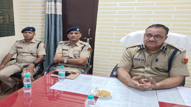 गुजरात में दर्दनाक हादसा, मिट्टी धंसने से 7 मजदूर की मौत, कई दबे