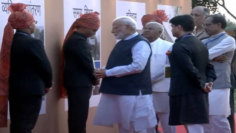 दूल्हे को लेकर मचा बवाल, पति की दूसरी शादी में पहुंची पहली पत्नी, फिर जो हुआ?
