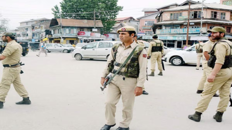 Indian Army: कश्मीरी युवाओं के कौशल विकास के लिए शुरू किया गया फिल्म मेकिंग कोर्स