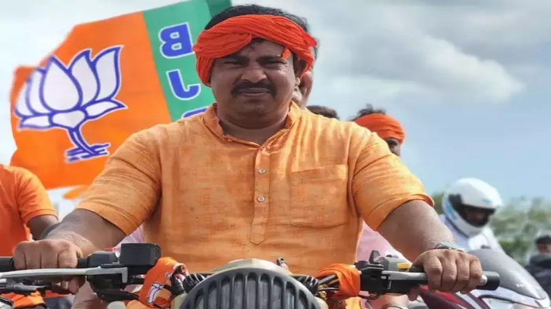 15 मिनट नागा साधुओं को दे दो, यूपी के सारे मुल्ले .., टी राजा ने ओवैसी को दिया खुला चैलेंज, बोले भौंकने वाले पाकिस्तान जाएं