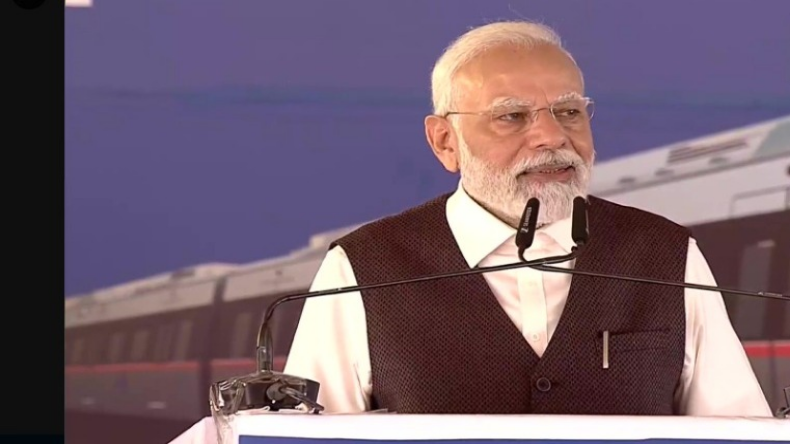 प्रधानमंत्री नरेंद्र मोदी ने कांकेर की बेटी आकांक्षा से किया वादा निभाया, रैली में की थी बात