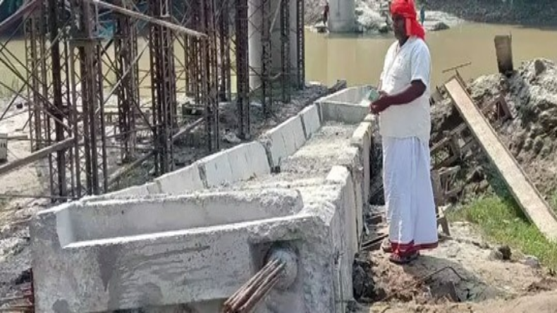 सुप्रीम आदेश के बाद मालिकों ने दुकान से उतारा नेमप्लेट, कूड़ेदान में फेंका