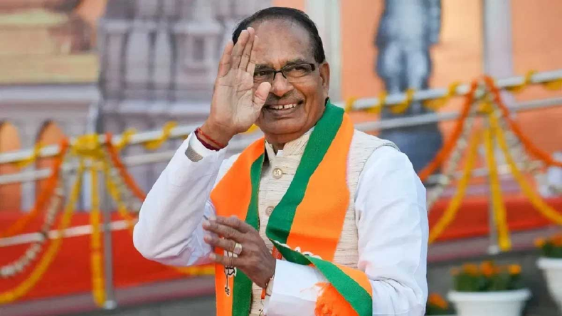 MP Election 2023: सीएम शिवराज ने बुधनी में निकाली जन आशीर्वाद यात्रा, कहा- बेटियों का भविष्य बनाया बेहतर