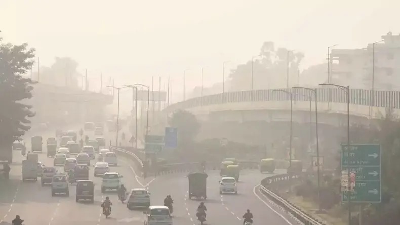राजस्थान: सवाई माधोपुर में पुलिया टूटने से नाले में गिरी स्कूल बस, बह गए चार लोग