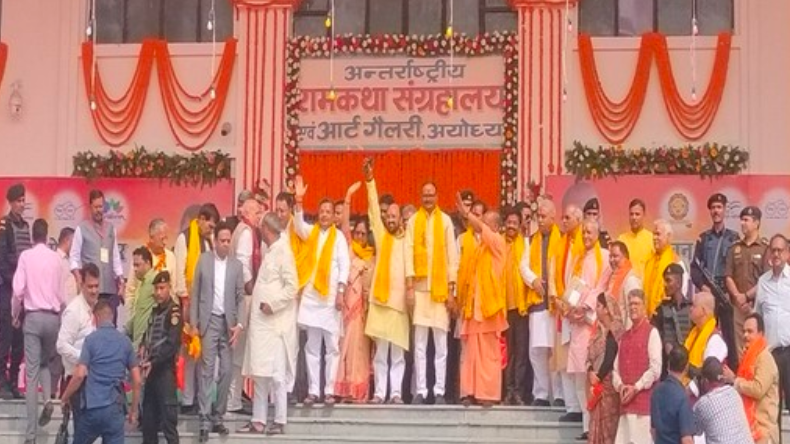 घूम-घूम कर महाकुंभ का निमंत्रण बाटेंगे योगी के मंत्री, कार्यक्रम में ये स्टार बिखेरेंगे जलवा