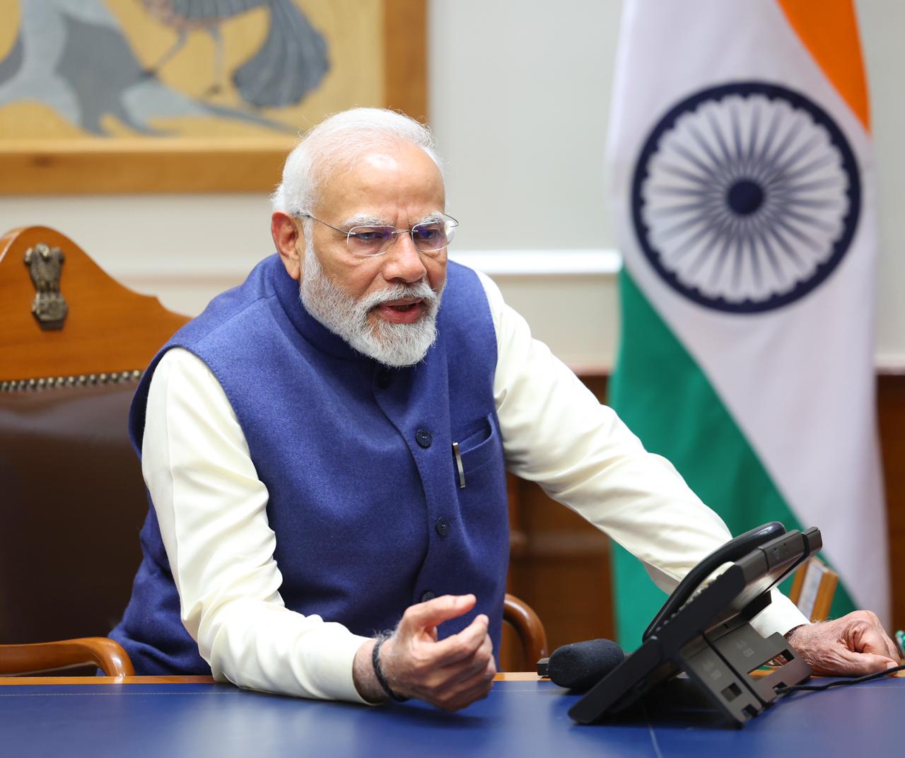 पुणे: सेल्फी के चक्कर में लड़की खाई में जा गिरी, रेस्क्यू ऑपरेशन का वीडियो हुआ वायरल