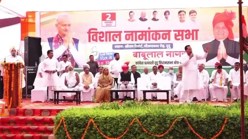 Rajasthan Election 2023: ‘गहलोत सरकार के राज में माताएं, बहनें असुरक्षित’, अमित शाह का कांग्रेस पर हमला