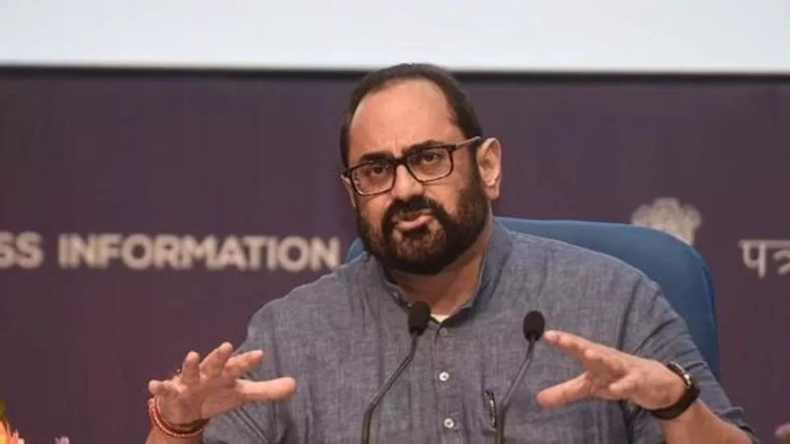 स्कैमर्स ने महिला वकील के कपड़े उतरवाए, दो दिन तक वीडियो कॉल पर बंधक बनाया, 10 लाख ठगे