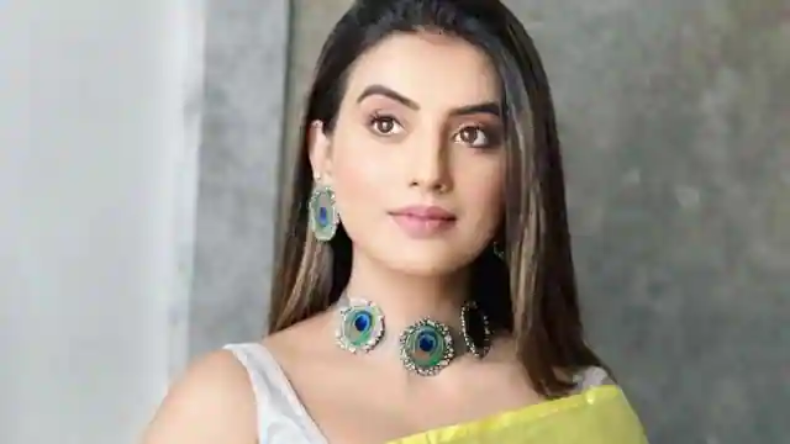 भोजपुरी की ये मशहूर एक्ट्रेस कमाती हैं लाखों, पहली सैलरी जानकर रह जाएंगे दंग
