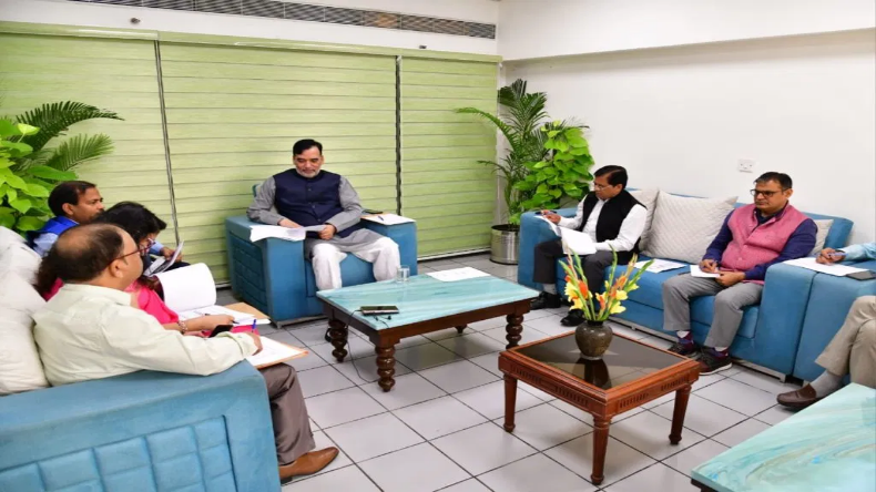 ‘हम आपके जवाब से संतुष्ट नहीं’, राजधानी के गैस चेंबर बनने पर दिल्ली सरकार पर बरसा सुप्रीम कोर्ट का गुस्सा